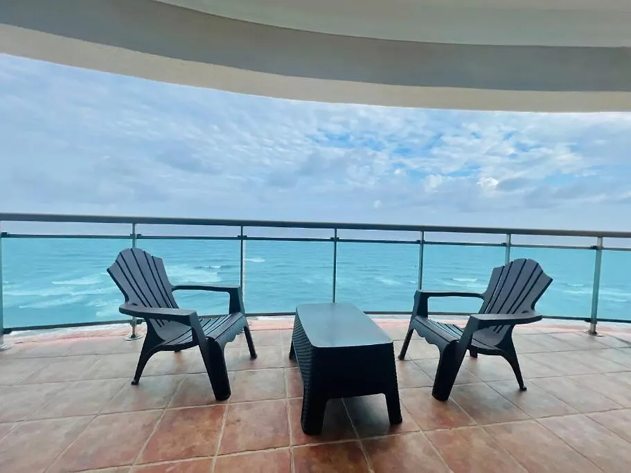 Beach Front Penthouse In Exclusive Tower Santo Domingo