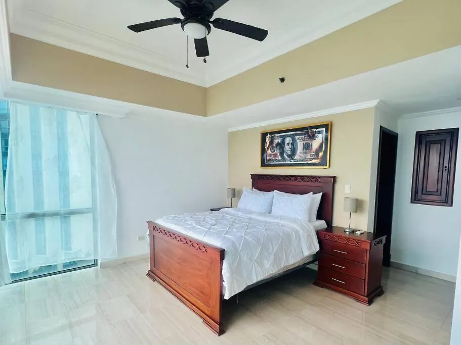 Beach Front Penthouse In Exclusive Tower Santo Domingo Lägenhet