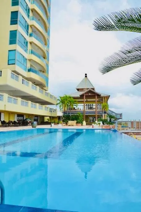 Beach Front Penthouse In Exclusive Tower Santo Domingo Lägenhet